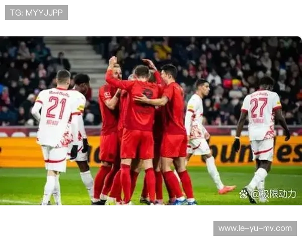 历史大比分回顾:足球赛场上的惊天逆转与碾压胜利