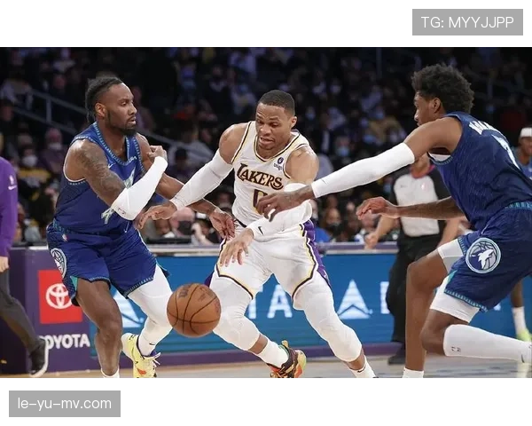 奥布拉克刷新欧冠最年轻门将零封纪录，引发球迷热议