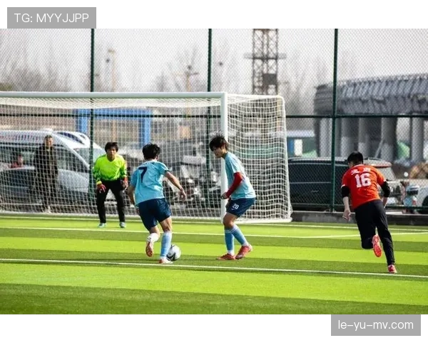 哨响开球规则：比赛重启必须等裁判鸣哨吗？