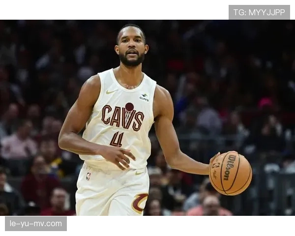 埃文莫布里挡拆防守比上季更能牵制约基奇持球效率